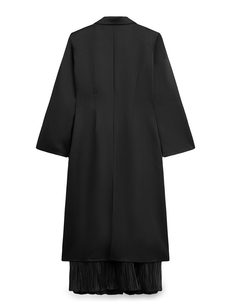 SATEN DOKULU PİLİSE DETAYLI SİYAH PALTO